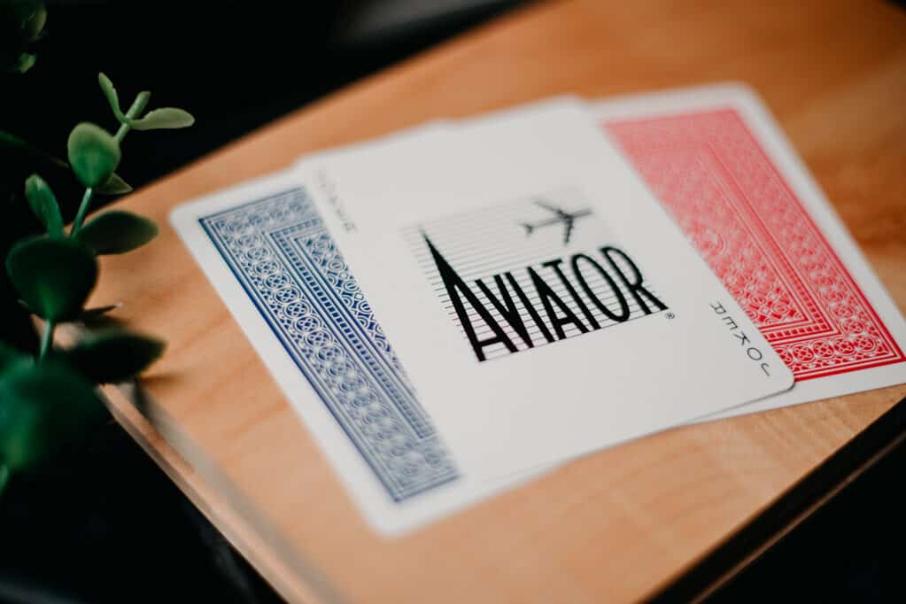 Aviator Blue Poker Size by USPCC - Carti De Joc Premium