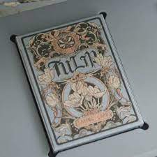 Tulip Playing Cards by XIANG - Carti De Joc Premium