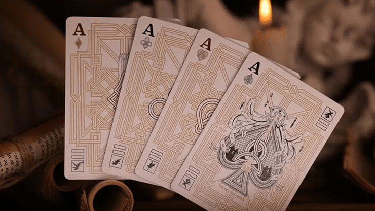 Assassin's Creed Legacy Hidden Blade White by Room One Cards - Carti De Joc Premium