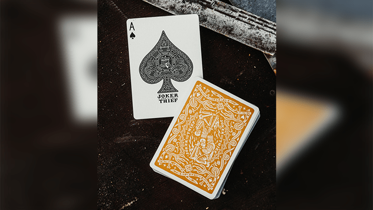 JT Crown Gold by The Joker & The Thief - Carti De Joc Premium