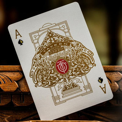 Tavern on the Green: Red Edition by Theory11 - Carti De Joc Premium