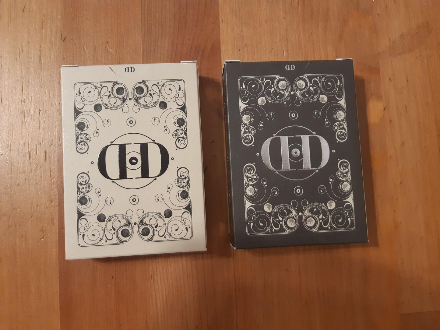 Smoke & Mirrors V3 Reprint No Seal Black & Green SET 2 pack - Carti De Joc Premium